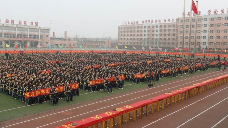 广州、深圳等市部分中小学变相“掐尖”招生，被全省通报批评