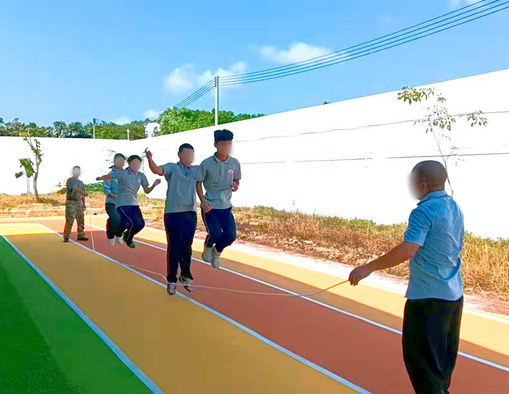 广州叛逆孩子教育学校,广东成长教育学校电话14758970750