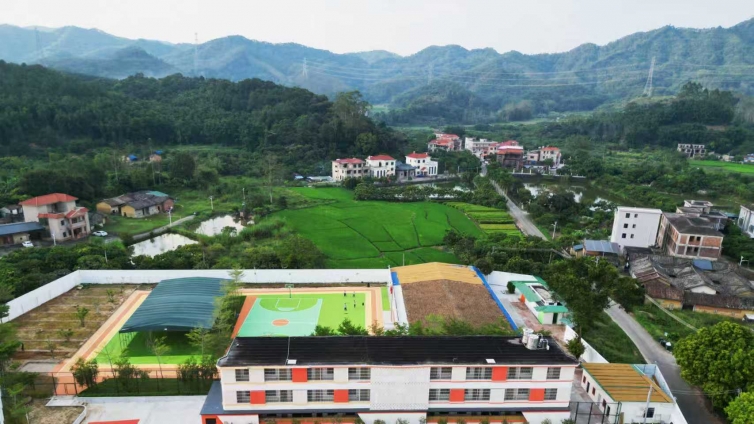 乐成青少年成长教育学校简介及联系电话,广东叛逆孩子教育学校