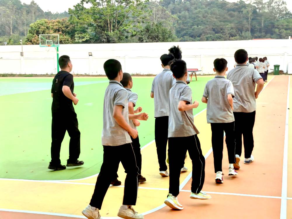 广东叛逆孩子教育学校,乐成教育招生电话14758970750