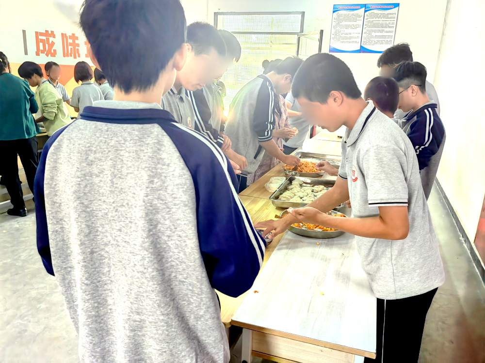 广东叛逆孩子教育学校,广东乐成教育招生电话14758970750