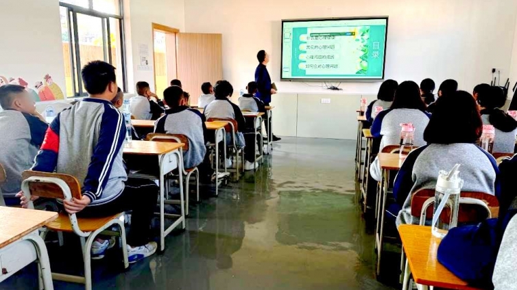 广州越秀区叛逆青少年管教学校,广东成长教育学校