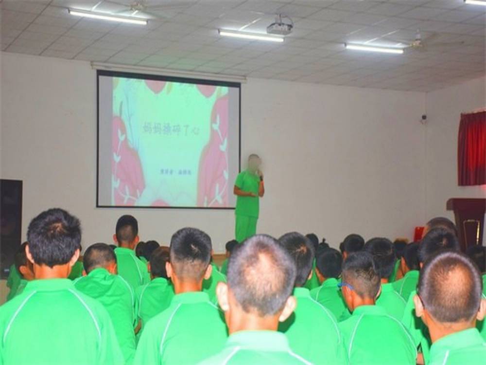 广州叛逆孩子教育学校,乐成青少年成长教育学校招生电话14758970750